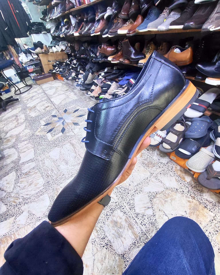 ماركة LLOYD صناعة ألمانية 
قياس ٤٢ 
قطعه جديدة أصليه اورجنال 
السعر ٧٥ ألف 
مكان كرادة داخل مجاور دايموند مول في فرع علاء حداد محل الأيطالي الايطالي


**إذا كنت صاحب هذا الإعلان وتريد حذفه لأي سبب، رجاءا أرسل رسالة إلى الدعم الفني**