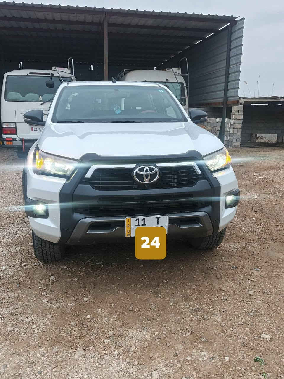 السلام عليكم
للبيع فور ويل فنجر 6 سلندر رقم بغداد بأسمي تحويل مباشر موديل 2024 
المواصفات اربع كاميرات جي بي اس لايترولوجين يشاير لكزس تايرات الشركه جواها سبير الشركه منازل السياره جديده ومال جناي وكفاله عامه حتى من الشخط حتى من النقراش سياره شكه مال دنبوس ما بيها السعر 420 وبيها مجال الاتصال على هذا الرقم ابو سيف‏‪***********‬‏🦅🦅🦅‏‪***********‬‏
