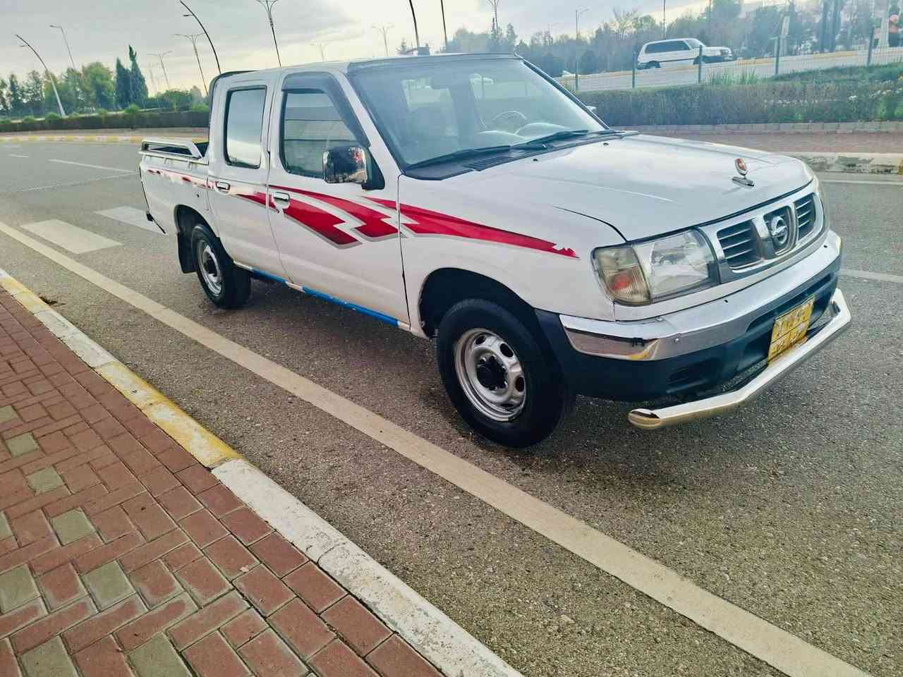 سەرەتا بەناوی خودا ❤️
ئەم سەیارە بۆ فرۆشتن 
نیسان 2001NISAN
تەحویل خەرامە بەشەرت
گێڕو مەکینەو ئەکسل بەشەرت
هەمو گیانی مەزبوتە 
لایت بەگ لایت چواری ئیشارەت هەموی مەزبوتە 
تەبرید❄️❄️❄️
گەرمی بەشەرت
تەقەو ڕەقەی تیا نیە
هەیکەلی زۆر جوان و ڕێکو پێکە
سەیارەکە کامل بۆیاخە 
سەنەوی لە ٢٠٢٤بەسەر چوە 
سەیارەکە زۆر پاکو پوختە 
بە پارەی بڕاوەیەک ئەیفرۆشم 
قیست و قەرزو ئاڵوگۆڕم نیە 
سعری (59$)مەجالێکی زۆر کەم 
ڕەحمەتت لێ بێت ئەگەر موشتەری نیت سەرمان مە ئێشێنە 
سەیارەکە لە سلێمانیە 
*********** Singapore
