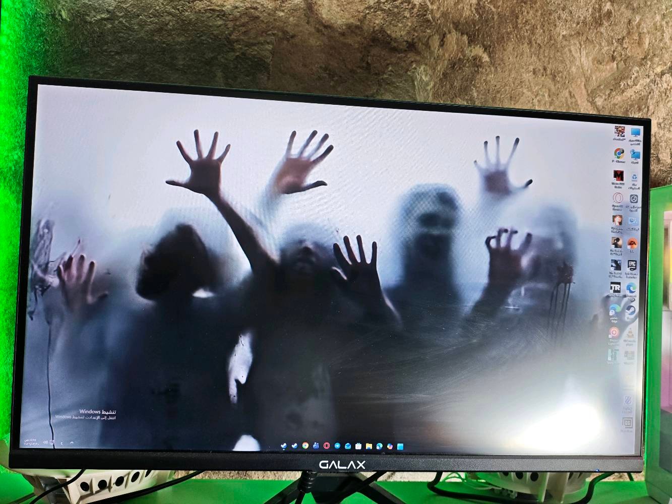 🔥 للبيع PC Gaming — شبه جديد + شاشة 2K 165Hz 🔥
فرصة ذهبية جهاز نظيف 100% — استخدام شهر فقط 👌
جاهز للألعاب والتصميم والعمل بأداء قوي 🚀
💻 المواصفات:
✔ معالج: Intel Core i5 14400F (جيل 14)
✔ كرت شاشة: RX 6700 — أداء قوي للألعاب
✔ رام: 16GB DDR4 3600MHz RGB
✔ تخزين: SSD NVMe 1TB سرعة عالية
✔ لوحة أم: B760
✔ مزود طاقة: 600W
✔ مبرد معالج: DeepCool AG400
✔ كيس: جديد
✔ شاشة: GALAX 2K — 165Hz (دقة عالية وتجربة لعب ممتازة)
🎁 الملحقات هدية:
✔ ماوس
✔ كيبورد
🎮 مناسب للألعاب الثقيلة + التصميم + العمل
💰 السعر: خاص لأن مكلف بالنشر
📅 الاستخدام: شهر
📍 الموقع: بغداد - مصفى الدورة
📞 للتواصل: ***********
📸 صور الجهاز موجودة عند الطلب
🛠️ ضمان الجهاز ساري
🔥 لا تفوت الفرصة — جاهز للاستخدام فوراً 🤝 للجادين فقط