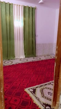 بيت للبيع المساحه 265 المساحه المبنيه تقريباً 165 غرفه وصاله ومطبخ وصح...