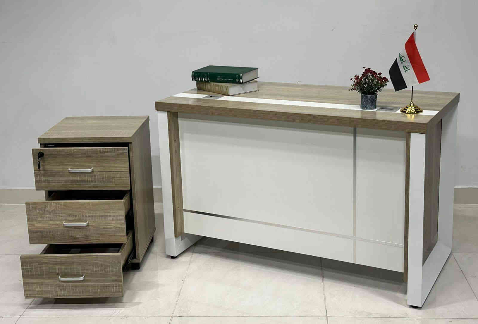 مستعد لتجهيز دوائر الدوله والمكاتب والكميات الي بالك وبأسعار الجملة ويوجد كادر مختص للنصب جميع الاثاث للاستفسار واتساب 
***********
