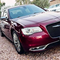 كرايسلر 300 • ٢٠٢٠ • رقم بابل