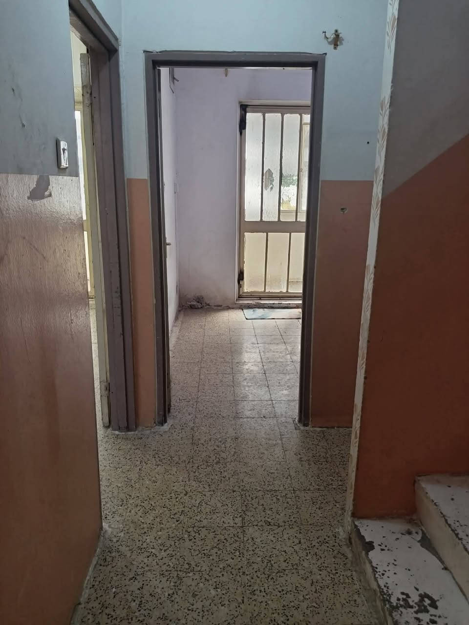 السلام عليكم شقه للايجار شقق الخضراء صندوقي طابق ثاني غرفتين وصالة قرب مدرسة مأرب للاستفسار ***********
***********
