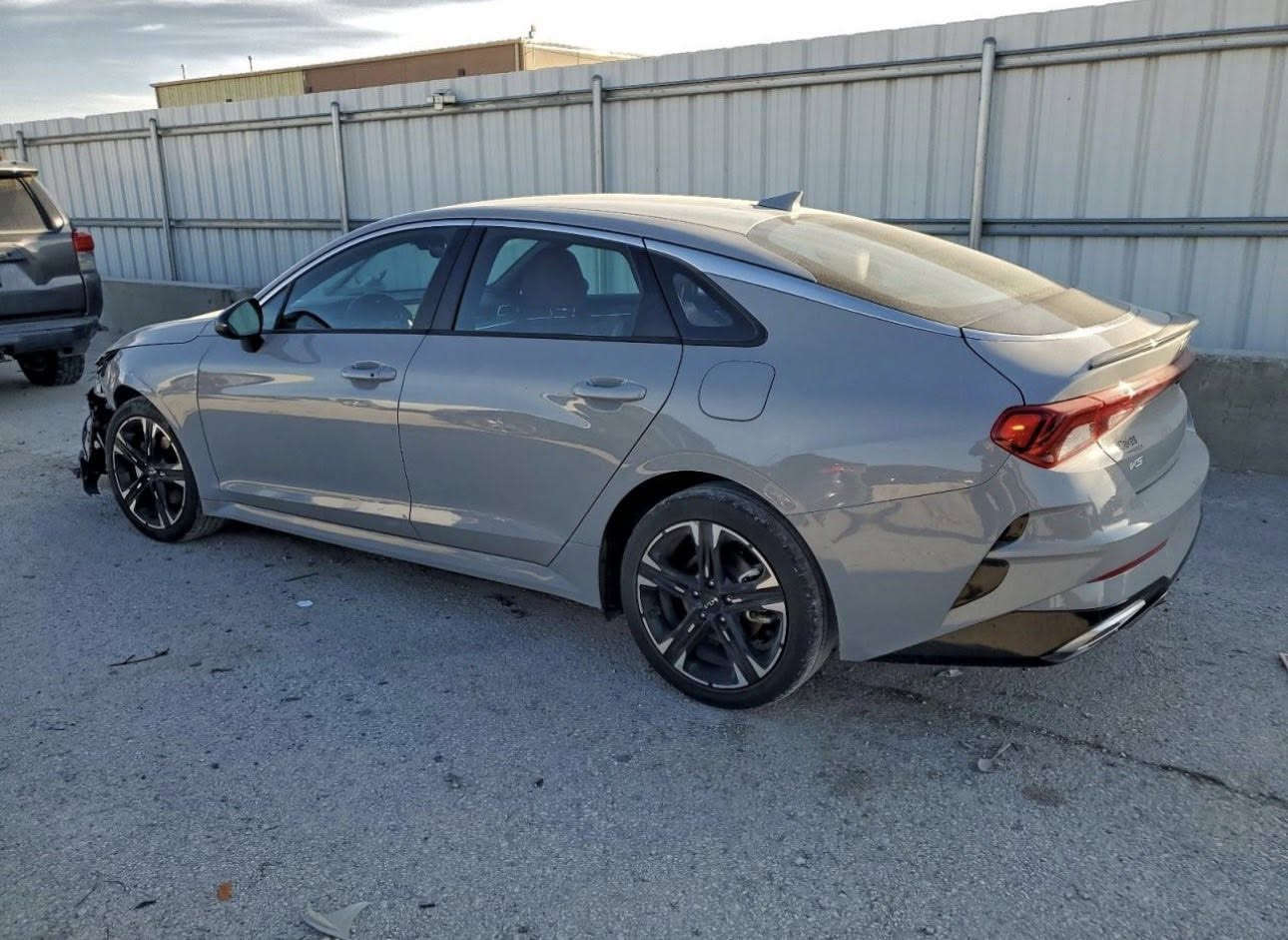 🤍بسم الله على بركة الله 🤍
مزاد السيارة :🚗 KIA K5 GT LINE 2024 
الضرر : كما موضح بالصور المرفقة
تاريخ المزاد :: الاثنين  2026/3/30

سعر السيارة :: يحدد في  المزاد 🔒
للمزايدة ولشراء السيارة :: الحضور الى المكتب 💁🏻
مدة الوصول من 50 الى 90 يوم  🚢
عمولة المكتب 200 دولار فقط 
يتم تخليص السيارة عن طريق  المكتب 📑 

الفرع ألاول ألانبار الفلوجة مجاور مطعم حجي حسين 
وليد:***********
يوسف:***********

العنوان الفرع الثاني 
✅رمادي ✅
✅شارع عشرين✅
✅مقابل مطعم كباب الساطور✅
للأستفسار الاتصال على الرقم التالي او مراسلة الصفحة📱
غيث ***********

أوقات الدوام من الاحد إلى الجمعة ⏳
من 4:00 عصرآ  الى 10:30 مساءآ 🕓 

‏#IAAI #iaai 
‏#COPART #copart
#العراق #الفلوجة#الرمادي 
#سيارات
#مزاد_السيارات_الوارد_الامريكي
#مزادات_السيارات #الوارد_الأمر
