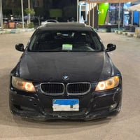 بي ام 320i • ٢٠٠٩ • ٢٦٠ الف كم