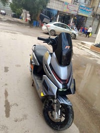 دراجه شحن HlS  F1 للبيع   السعر 800 و بيها مجال   عدد البطاريات 6 ع فح...