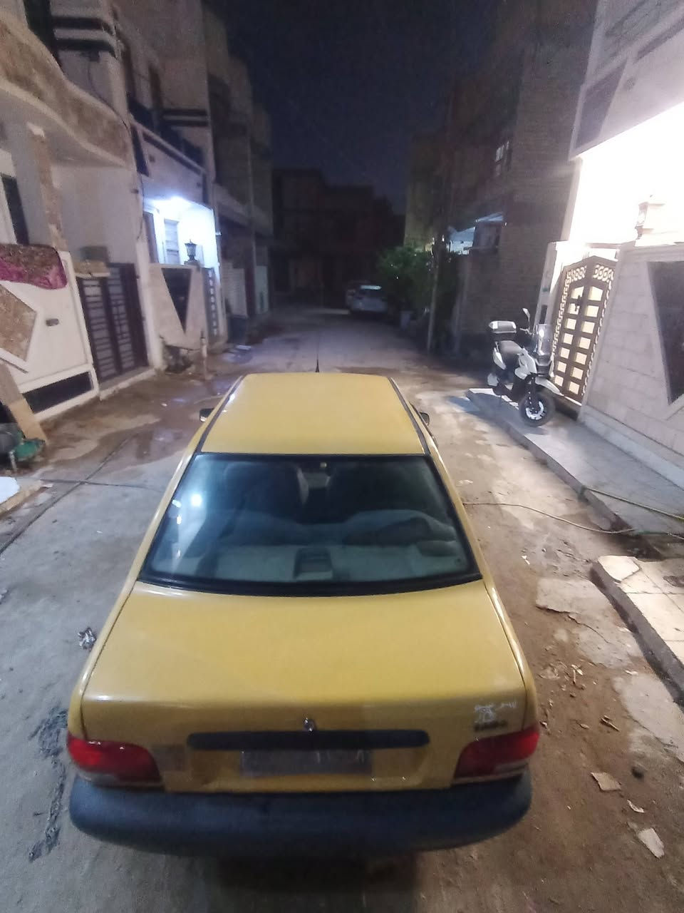 *********** 
السلام عليكم سايبه ١٢ رقم واسط أحمر صاحبه موجود بالكوت كايمه وعليها هئيه ٥٦٦ رايده  10
