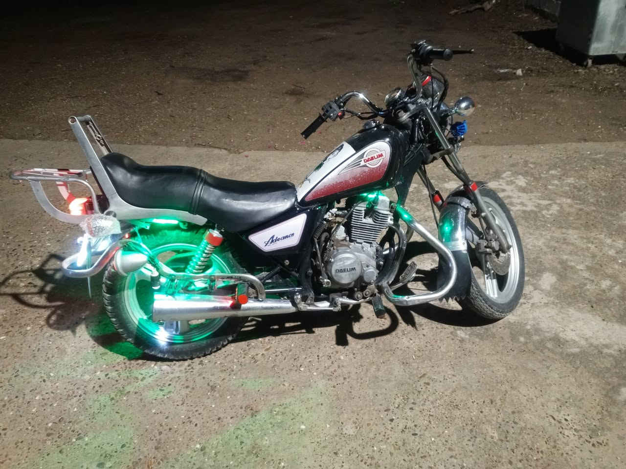 السلام عليكم ابتر للبيع مجفت جديد موطور جديد ومرتب السعر 450 مكاني بلد 
***********
