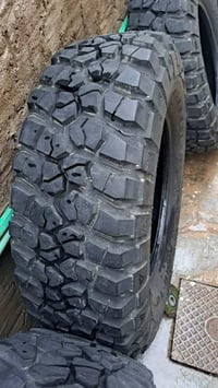 تاير امريكي • ٢٥٥/٧٥/١٧ • ديوانيه