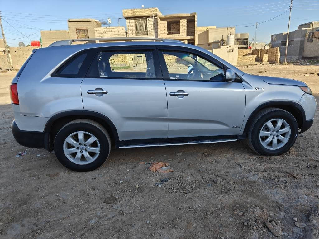 السلام عليكم كيا سيرنتو خليجي موديل 2010 7راكب  مكينه 6 سلندر جديده ستوني شادهة رقم اربيل بيها اربع قطع صبغ فقط شرط السونار بدون ضربه السياره باقي كفاله سياره جاهزه من كلشي سعره 125 وبيها مجال رقم الهاتف *********** مكاني طويريج كربلاء, العراق
