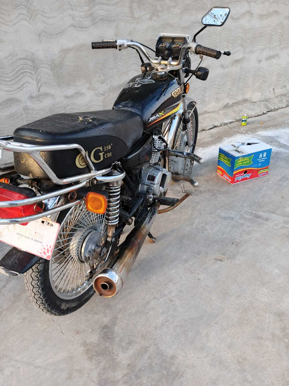 تايكر البيع موديل 21دراجه كدام عينك مامفتوحه بس مبدل عينه مالتها سعر 425بيها مجال ***********
