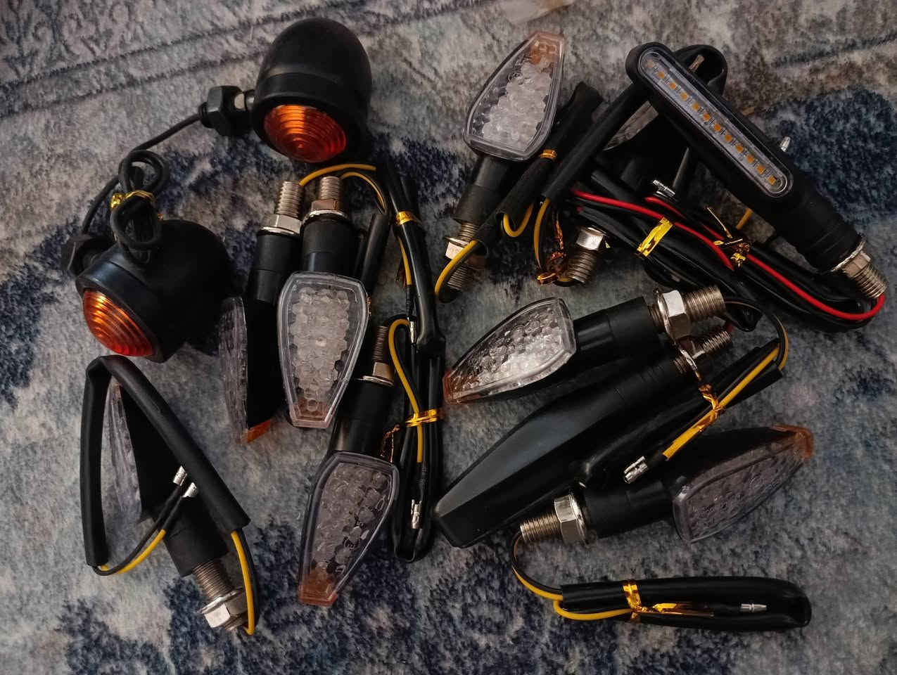 أدوات متنوعه للبيع العنوان بغداد سبع قصور مجمع النوري
***********
