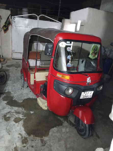 للبيع موديل 18 شهر 11 محرك 20 مكفول من التنقيص والتبخير سنوية ورقم انكليزي مكاني كربلاء السعر 4 ملايين 350 الف بيه مجال بسيط شراي اتصل وبخدمتك ***********
