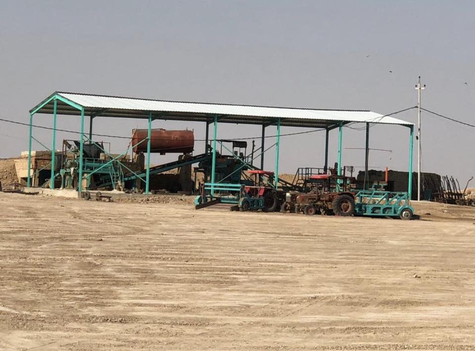 سلام عليكم
معمل طابوك لبيع 
80 دونم 
فران جديد 
خط نتاجي جديد 
معمل كامل من كلشي 
‭*********** 
‭0773 510 3107
