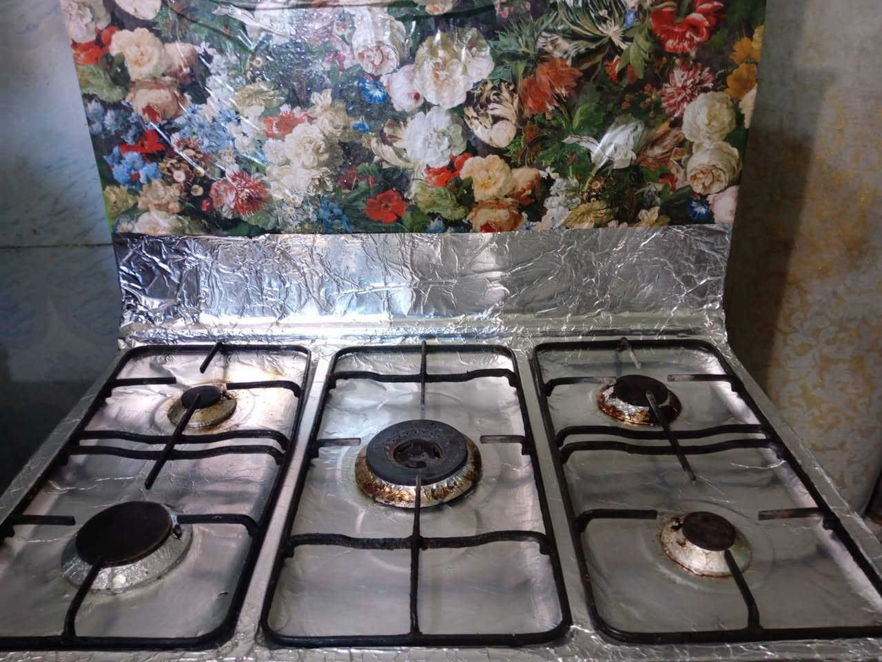 السلام عليكم ورحمة الله وبركاتة طباخ خمس عيون نضيف مثل مموضح بالتصوير بس لفرن غير شغال عاطل سعره ميه وبي مجال قليل


**إذا كنت صاحب هذا الإعلان وتريد حذفه لأي سبب، رجاءا أرسل رسالة إلى الدعم الفني**