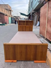 اخوان  اليوم تم تجهيز جرابي نفر واحد عدد 2 معَ ملحق مكتبه  شغل عراقي ن...