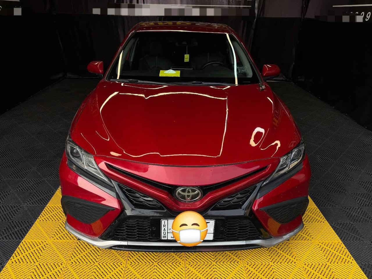 كامري SE موديل 2021   ماشية 58000  الرقم بغداد باسمي الحادث كما موضح بالصور مكاني كربلاء تحويل مباشر وبالعافية على لياخذها الموبايل ***********
