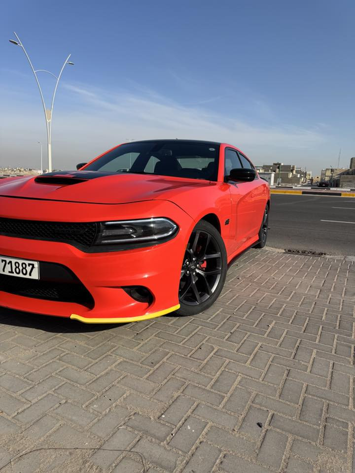 السلام عليكم 
جارجر Rt 
موديل2021
محرك Hemi5700 
رادار ونقطه عمياء على كل السياره 
كشنات حضن وخزن ميموري 
ماشيه 55 الف بعده سياره جديده
ضربه خفيفه ومخلي الرابط تكدر تدخل على الرابط وتشوفها البنيد نفسه راجع بدون صبغ 
فقط الجاملغ الايسر مصبوغ
رقم اربيل تحويل مباشر او وكاله حاضر 
معروفه مواصفات Rt فتحه بنيد بلاد 
السعر 258 ورقه وبيها مجال قليل 
مكان السياره البصره 
 الاستفسار ***********
https://bid.cars/en/lot/0-34318071/2021-Dodge-Charger-2C3CDXCT7MH682395
