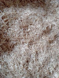 مكلف بالنشر يوجد تبن للبيع....تبن نضيف درجه اولى  سعر..الشليف الواحد.....