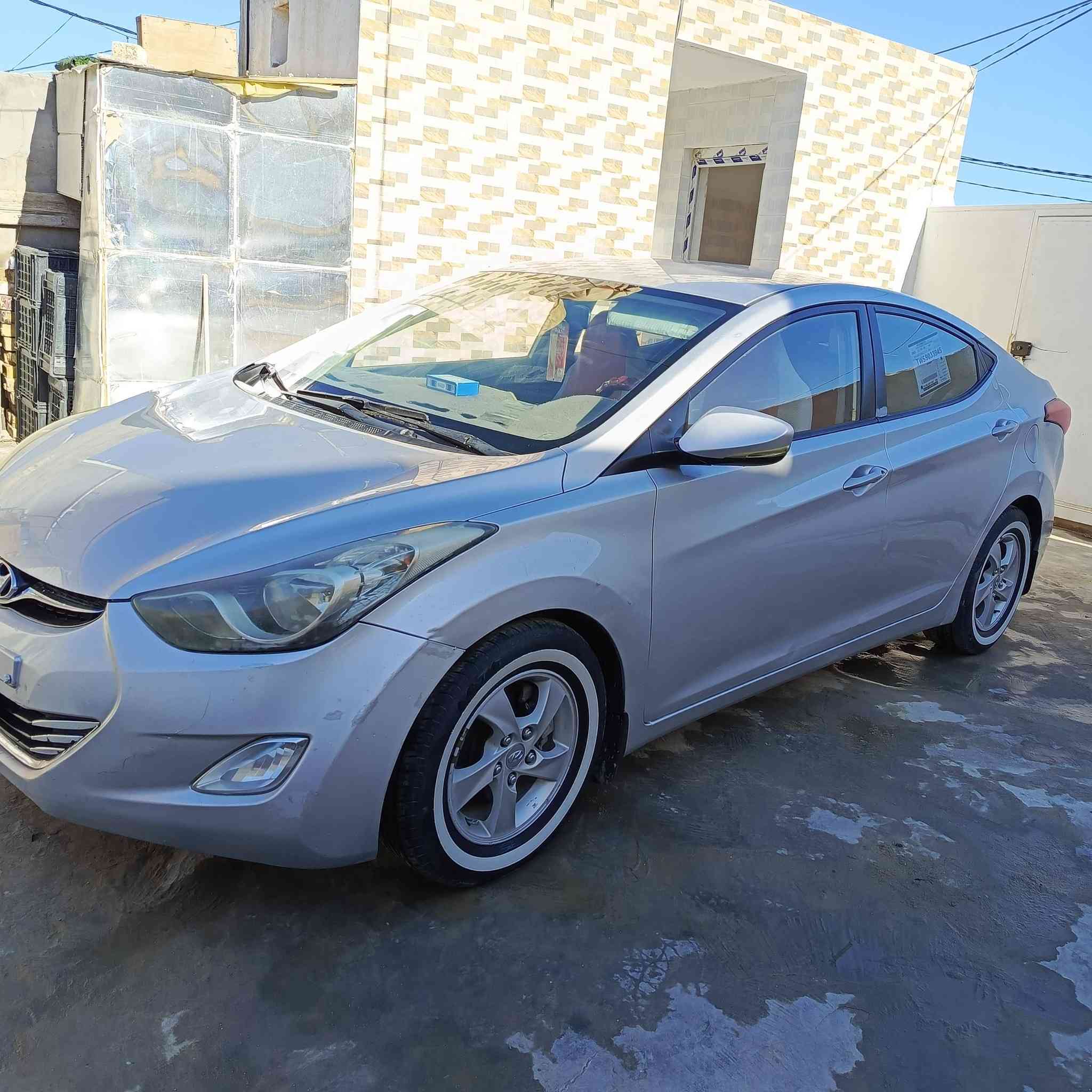 سلام عليكم النتره وارد مريكي 2012 كير عادي 6نمرر  محرك 1600 تبريد شغال رقم بابل بسمي تحويل مباشر  كهربائيات شغاله مكان سياره الرميثه  السعرر 95وبيه مجال الشراي ***********
