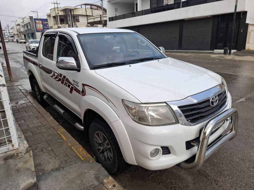 مەرزیە
 ٢٠١٢ مانگی ٧  دەبڵ ئەکسل گێڕ توماتیک  سەید نەهرۆ  ١٤٨ هەزار ڕۆیشتوە  گێڕ و مەکینە و ئەکسل و هەموو گیانی بە شەرت سەنەوی نوێیە تا ۹/٢٠٢٧   سەیارەکە بێ سبوغە و زۆر خاوێن و جوانە تەنیا یەک نەرمە تەرزەی خەفیفی هەیە
نرخی ٢١٥ وەرەقە و مامەڵە    ***********  *********** رانية, السليمانية
