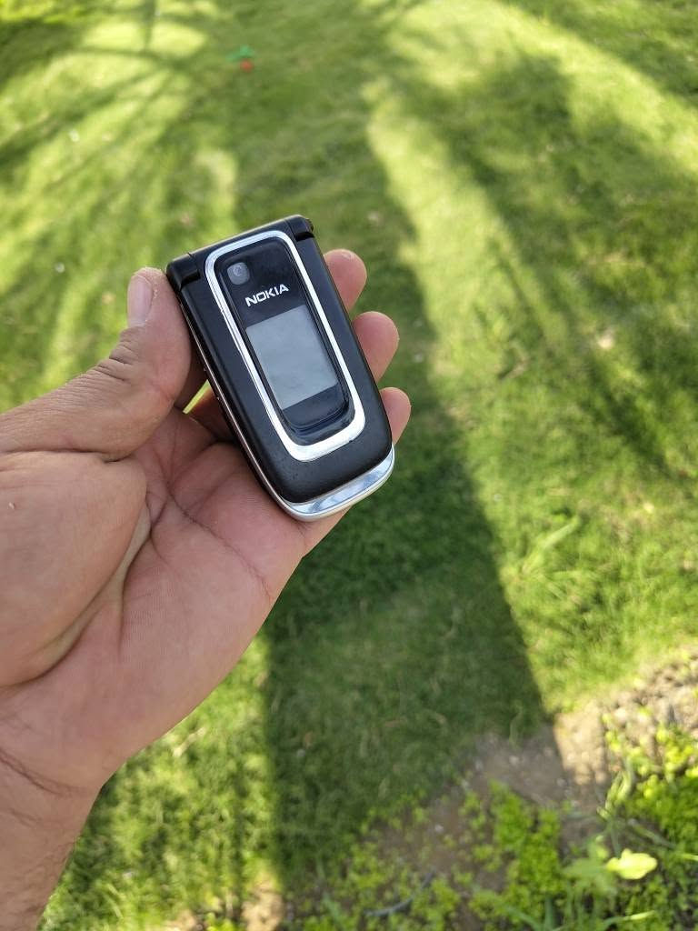 موبايل نوكيا دفتري الاصلي 
جهاز نظافه ممتازه الشراي يتصل 
***********
***********
يوجد توصيل لجميع لمحافظات العراق
