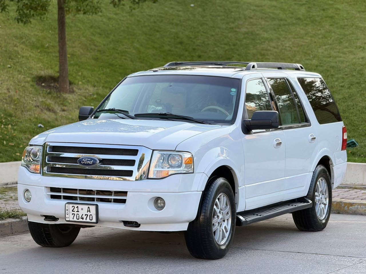 FORD EXPEDITION 2011 

سعری ١٣٥ گەڵاو معامەلە

فول فول مواسەفات 
سڵایت 
کۆدی درگا 
کوشن کارەبا 
سوکان ڤۆلیۆم 
تەحدید سورعە 
پایدەر کارەبایی 
ناو زەرد 
دەبڵ ئەکسل  
لایت زینۆن و عەدەسە 
تەبرید مەرکەزی 
٣ ڕیز کوشن 
حاسە 
زۆر مواسەفاتی تر 

سەیارەکە تەنها پارچە و نیوێکی بۆیاخە 
بێ ناوگرتن بێ ئیرباگ 
گێڕ و مەکینە و کارەباییات هەمووی بە شەرت 
سەنەوی و ڕەقەم تازەیە
 
سەیارەکە لە سلێمانیە

ژمارەی موبایل *********** السليمانية, العراق
