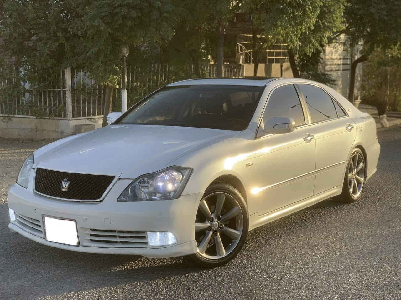 Crown 182 sport
بڕاوە بڕاوە
مۆدێل ٢٠٠٥
گێڕ و مەکینە گەورە ١٨٢
ناو ڕەشی ساج سور
٣ دوگمەی
سڵایت
جڵد
هیتەر
ئاوێنە ئیشارەت
سەیارەیەکی زۆر جوانە
نرخ ٥٦ یەک تۆز معامەلە
ژ.م *********** - ***********
