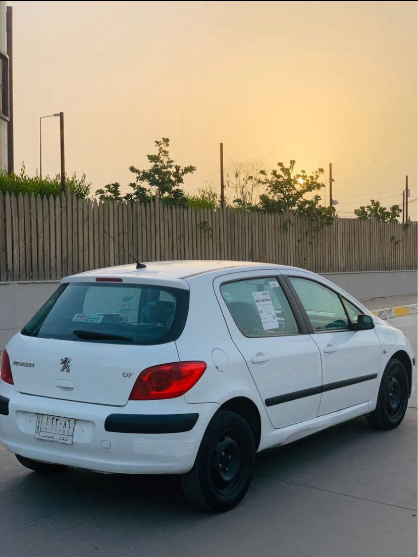 سلام عليكم بيجو ٣٠٧  ٢٠٠٦ كير محرك تبريد شرط  نضيفة حيل بي صبغ شبرين يم باب السايق فقط شرط الفحص شرط الغرامات شرط التحويل 
السعر69 ورقة وبي مجال 
***********
