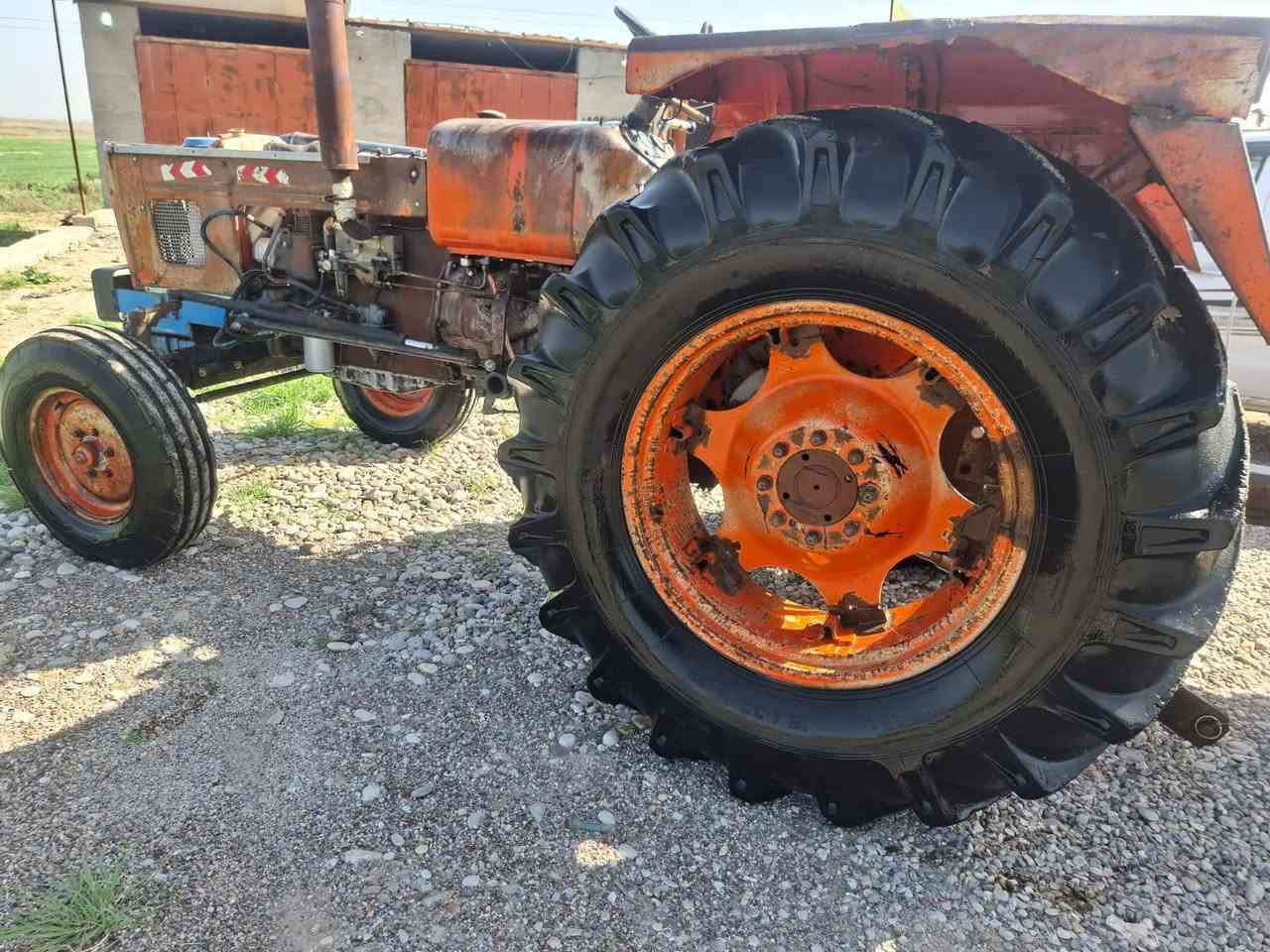 السلام عليكم مكينه عنتر 1990للبيع مكينه خير من الله ما ناقصهه اي شي مكينه بيهه سنويه بدون تحويل مكان ديالى جلولاء السعر اتصل على الرقم‏‪***********‬‏وتدلل مكلف بل نشر
