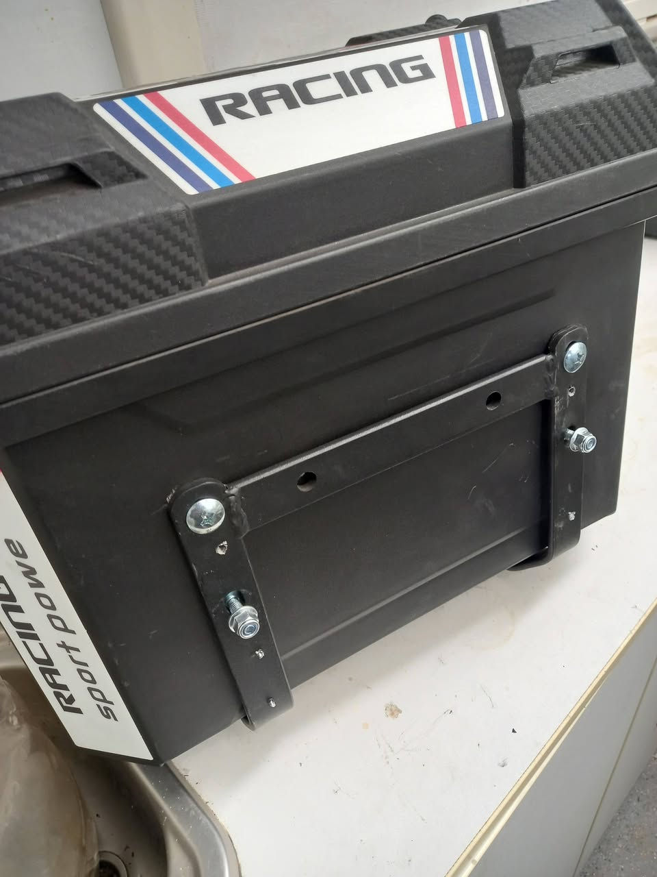 سلام عليكم اخواني الاعزاء جنط صفاحيات بالكارتون جدد  بعدهن مفاتيحاتهن بسلفون وستاندات وياهة جاهزة جيب وشد استعنال يومين شديتهن يومين وبعت الدراجة اختهن اب ١٠٠ الف يومين وفكيتهن ٧٥ الف الريدهن اخوان بالكارتون جدد دور بسوك سعرهن ١١٥ هسة اسعارهن زلغ مابيهن تلفوني *********** موبايل  واني خادم
