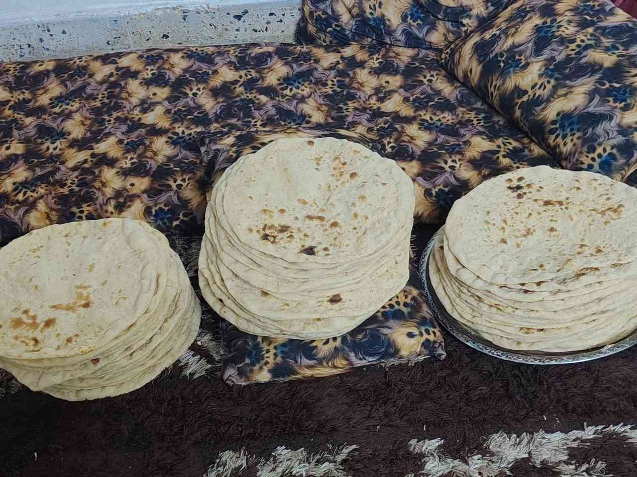 خباز في شقق اليرموك ٤٠كرصا ٥الف من عنكم الطحين للتواصل مع عل وتساب ***********يوجد خدمت توصيل أيمن وايسر
