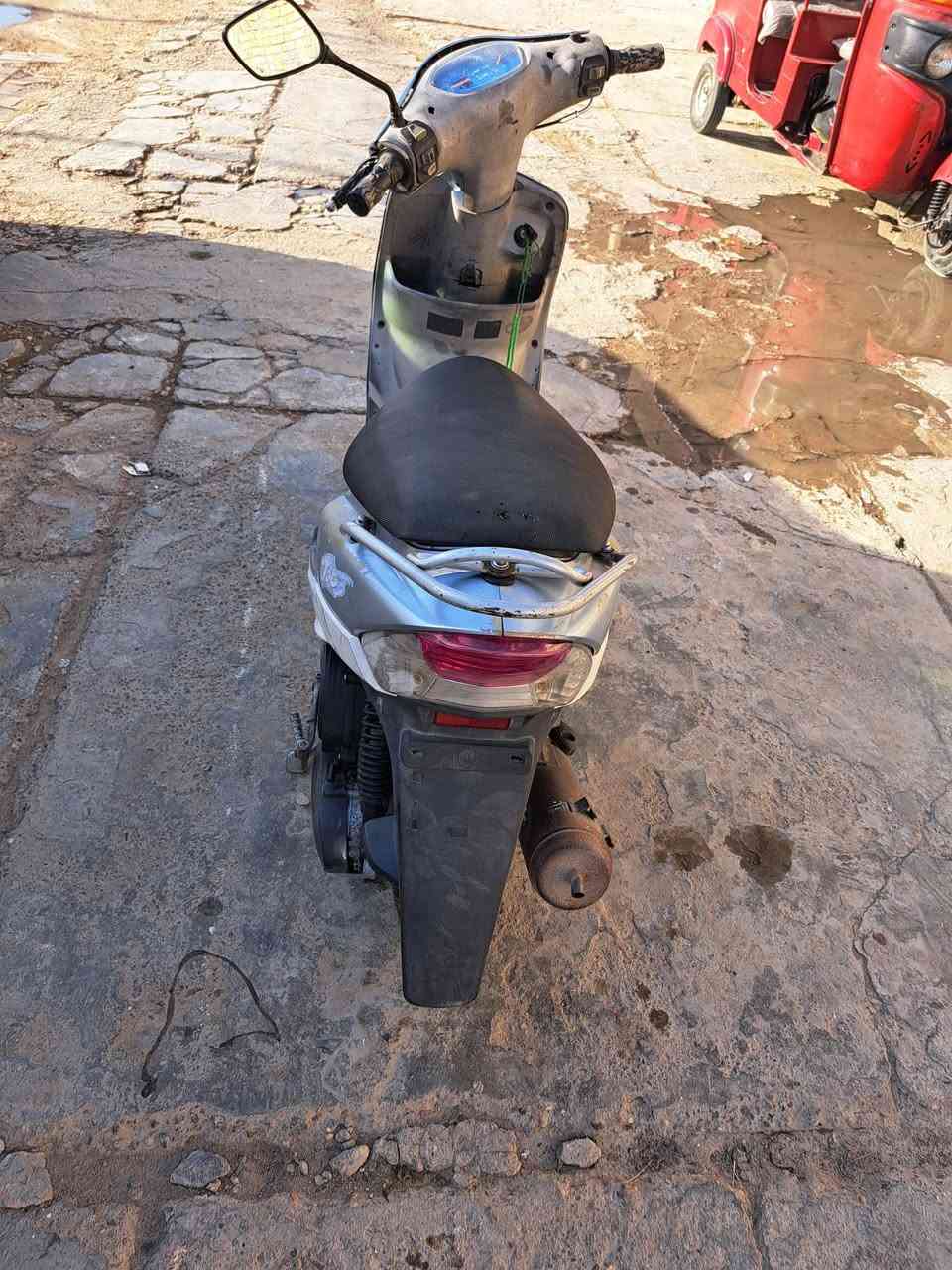 سلام عليكم عندي ماكس منغولي دراجه كله بلاديه مابيه نقص سعر  ٤٥٠ مكاني بغداد مدينه الصدر شراي يتصل ***********
