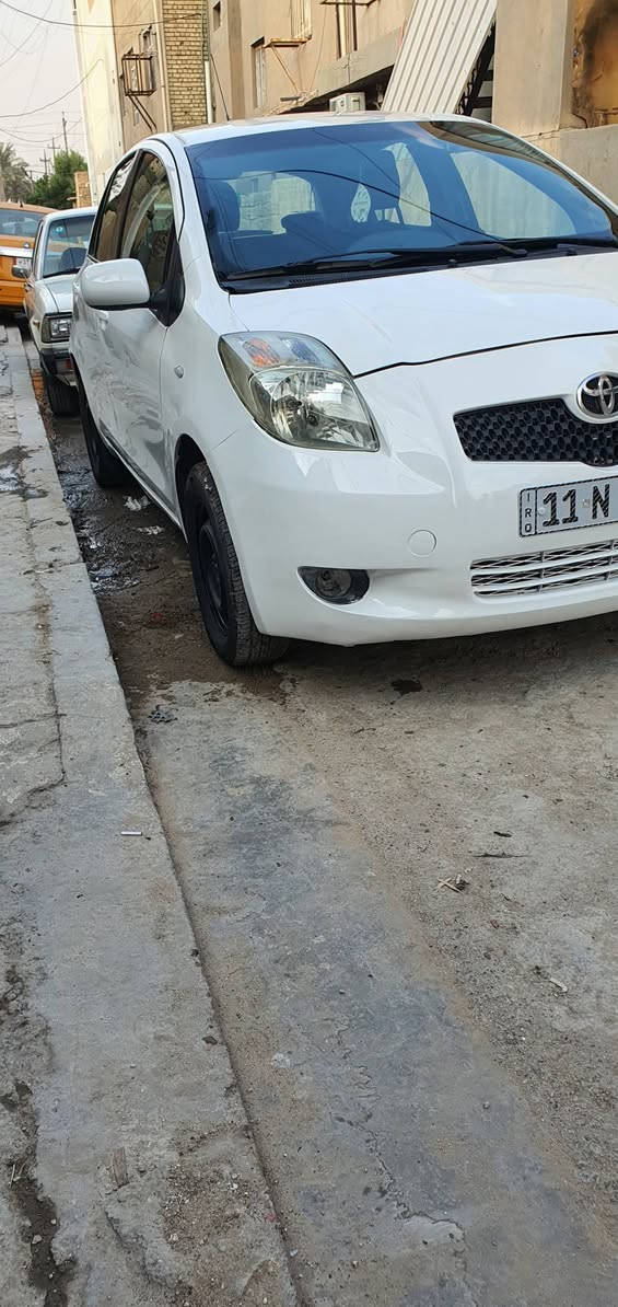 تيويتا يارس 2008 خليجي
محركها 1500
بيها اربع قطعه صبغ كير ومحرك مكفولات تبريد شغال
سياره خير من الله
سياره باسمي ثاني يوم تحويل سنويه تنتهي بشهر ال10 و هزه بشهر ال11 
مكاني بغداد الدوره رايدها ب70ورقه وبيها مجال بسيط
***********
