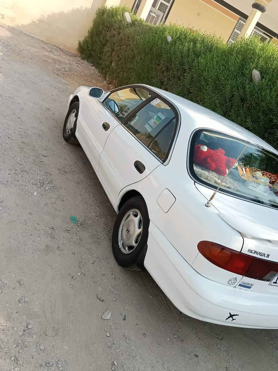 سلام عليكم.سونوتا تو 1993سياره خير من الله مصبوغه حزام للجماليه سياره خير من الله كير و مكينه كفاله عندي بس البوري مال التبريد طاك تدفئة شغاله ترايك وين ما تريد سنتر لوك السعر 50و بيها مجال قليل حك الجيه ***********
