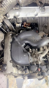 مكينه 4 سلندر ١٨٠٠ زنجيل حاوية للبيع قفلها 500 الف العنوان بغداد الشرط...