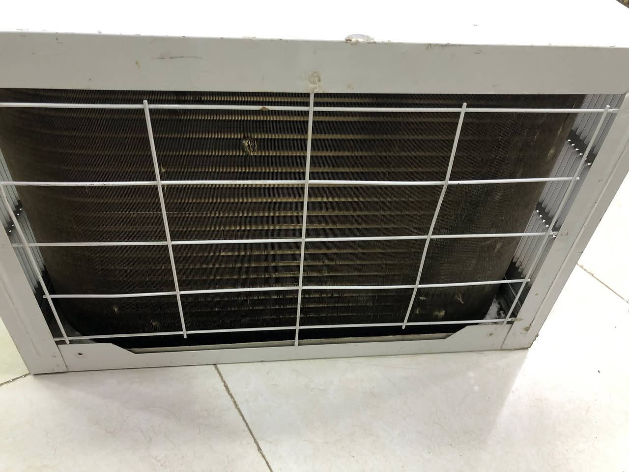 مكيف توست 2 طن راوتري بطل تبريد ثلج تدفئه وتبريد شغال كامل على افحص سعر 250 مكان بابل شارع 80 موبايل ‭0787 768 0729‬
