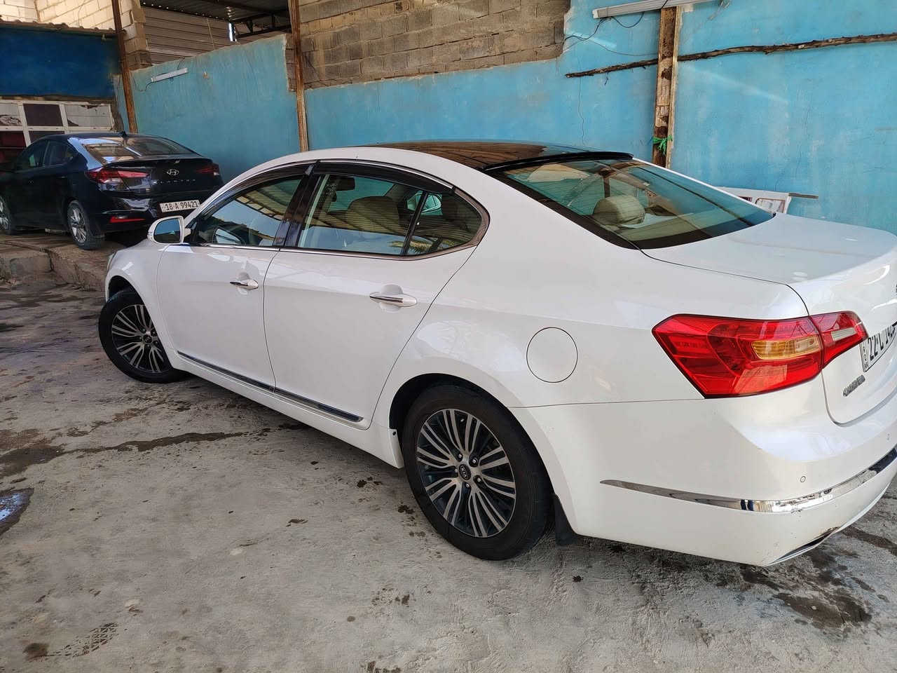 كيا كادنزا فول مواصفات بيها جاملغ أيمن مصبوغ والباقي مكفول ماشيه ١٧٦ ألف مداور أو وكالة إلي يعجبك السعر ١٢٥ ومجالها قليل 
مكانها النجف *********** النجف, العراق
