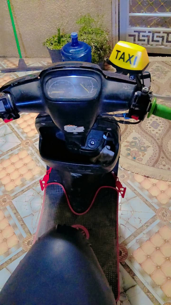 السلام عليكم دراجه بطه جديده 🔥
شلعه ومعدل كلش حلو 🩵
كهربائيات شغاله كلهن 🔥 
أشاير يمنه ويسره 🩵
دبل اشاره هورن 🔥
بريك أمامي خلفي 🔥
دراجه صارف عليه هواي 🩵
محرك مفتوح شرط غراض أصلي 🩵
سلف نقص شخاطه 🩵
السعررررررررررررررررر ٢٠٠ وبيه مجال للشراي يشلع عيوني مكاني بابل شارع 80 مال كربلاء رقمي ***********
