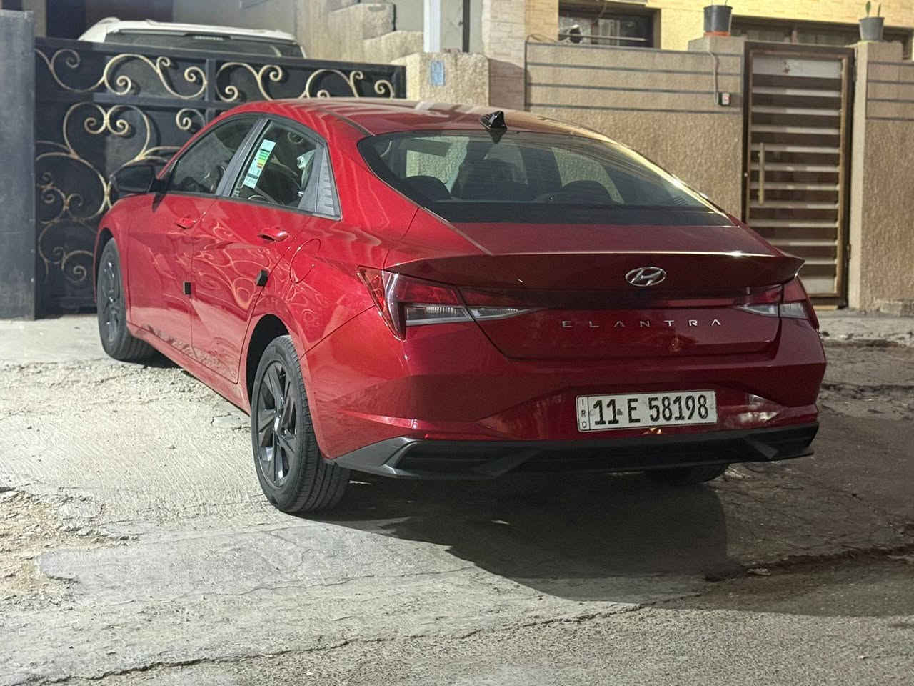 هونداي النترا 2023 الشكل الجديد وارد امريكي
فئه :SEL ومعروفه مواصفاتها 
العداد 26,000 مايل 
كللللللين .. 
فقط شخط بالدعاميه وشرط السونار 
رقم بغداد 
محرك كير تبريد كهربائيات اي عطل ماكو 
((ابيع على الفحص وين يعجبك افحص. 👍))
🛑محرك 2000 Doch دوش
🛑 بصمه تشغيل وابواب وجنطه
🛑 تشغيل عن بعد ⚡️
🛑 جنطه ذكيه تفتح اوتو عند الاقتراب🚶🏻‍♂️
🛑 دشبول الكتروني متصل 
🛑رادارات 360 درجه
 🛑رادار جانبي النقطه العمياء ⚠️
🛑رادار خلفي ‼️ 🛑رادار امامي ❗️
🛑تحديد مسار+ سياقة آليه
🛑توقف ذاتي 🚳 عند الاقتراب من سياره 
🛑 لايت  زينون عدسات +Led
🛑كامره دوراه 
🛑شاشة لمس نفكيشن 📲Wi_Fi/ Gps/  تدعم نظام Android Auto +Car play 
‏🛑‎فول تحكم ستيرن
🛑كروز مثبت سرعه 
🛑ثلاث وضعيات قيادة 
🛑‏Smart‏-Sport-Normal
🛑 داخل رصاصي
🛑اوتو هولد @/اطفاء المحرك الذاتي
🛑منافذ Usp /Aux /12v
‏‎🛑نظام ABS/مانع انزلاق
🛑شاشه ظبط بل دشبول
‏‎🛑 حساس اطارات
‏🛑‎ویل کب كروم
السياره جاهزه ومابيه اي نقص
للأستفسار  *********** 
موجود واتساب
مكان السياره بغداد البنوك
