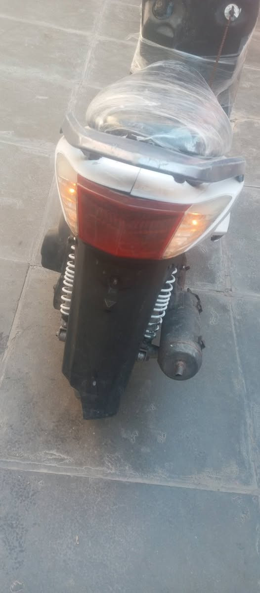 سلام عليكم سكنس فحل دراجه متروكهه شغاله سلف دبل شاير عوزهه ترتيب المكان بغداد مدينت الصدر السعر ٣٥٠قفله عوزه فقط باتري اي ستفسار ***********
