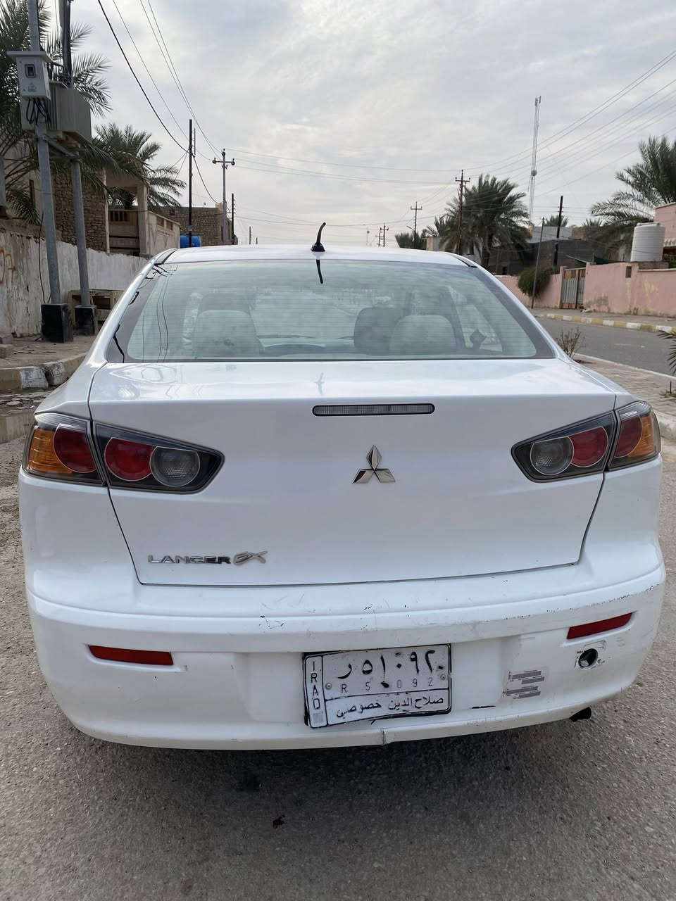 سياره للبيع مسيوبشي موديل 2016تراهمً بيع تراهم مراوس مكان كبيس رقم ***********
