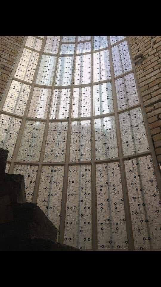 مستعدون تركيب الزجاج والمرايه وشد البيوت والدوائر الحكومية وباسعار مناسبه العنوان شارع البوسبتي قرب مصرف للمحاويل للاستفسار الاتصال على الارقام التاليه ***********//***********
