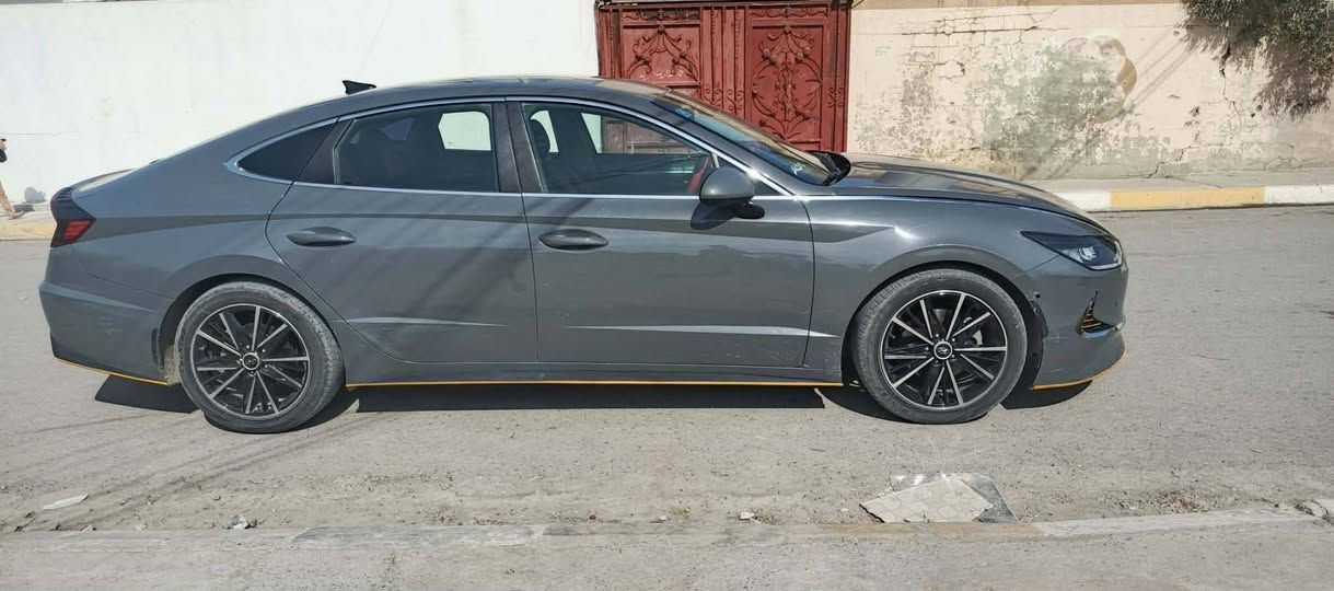 سلام عليكم سوناتا موديل 22 نص فول  ماشيه 51 حادث مرفق ويه صور بيها خمس قطع رش فقط سعر مطلوب 135بيها محال قليل كلش مكان سياره موصل تلعفر ***********
