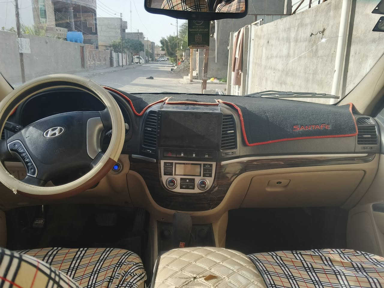 سلام عليكم للبيع سنتافي 2011خليجي كير محرك مكفولات محرك 3500سيارة فول مواصفات مصبوغة عام لجماليه حادثهة جاملغ الخلفي صفحة سائق والباب 7راكب السعر 110وبيه مجال العنوان بغداد اليوسفية 
رقم الهاتف 
***********
***********
