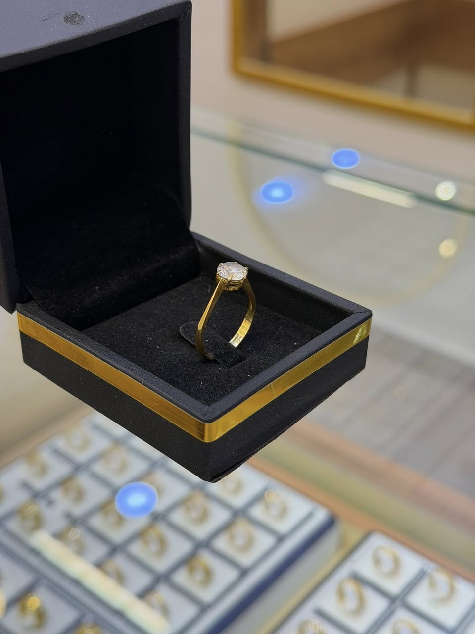 ذهب مستخدم 
سعر مثقال البيع 975
سعر الشراء 950 
شركة القسور لتجارة الذهب 
العنوان ناصرية تاج مول طابق الارضي 
يوجد خدمة توصيل ***********
