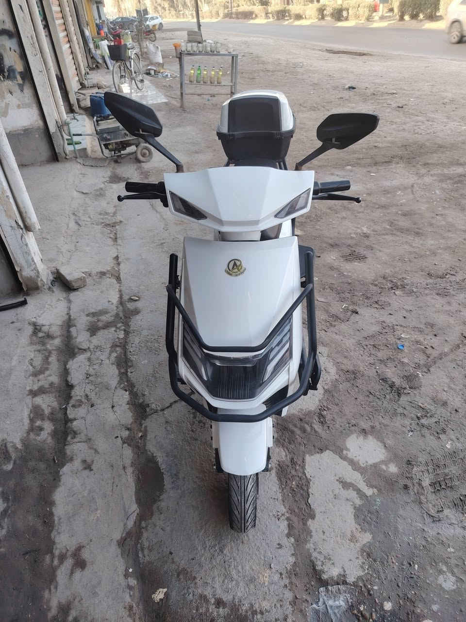 سلام عليكم مكلف بل نشر دراجه شحن جديده كلش مستخدمه قليل نضيفه حيل سعره مناسب ***********
