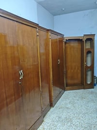 بسم الله الرحمن الرحيم السلام عليكم احبتي غرفه 5 ابوب ..مستخدمه...نضيف...