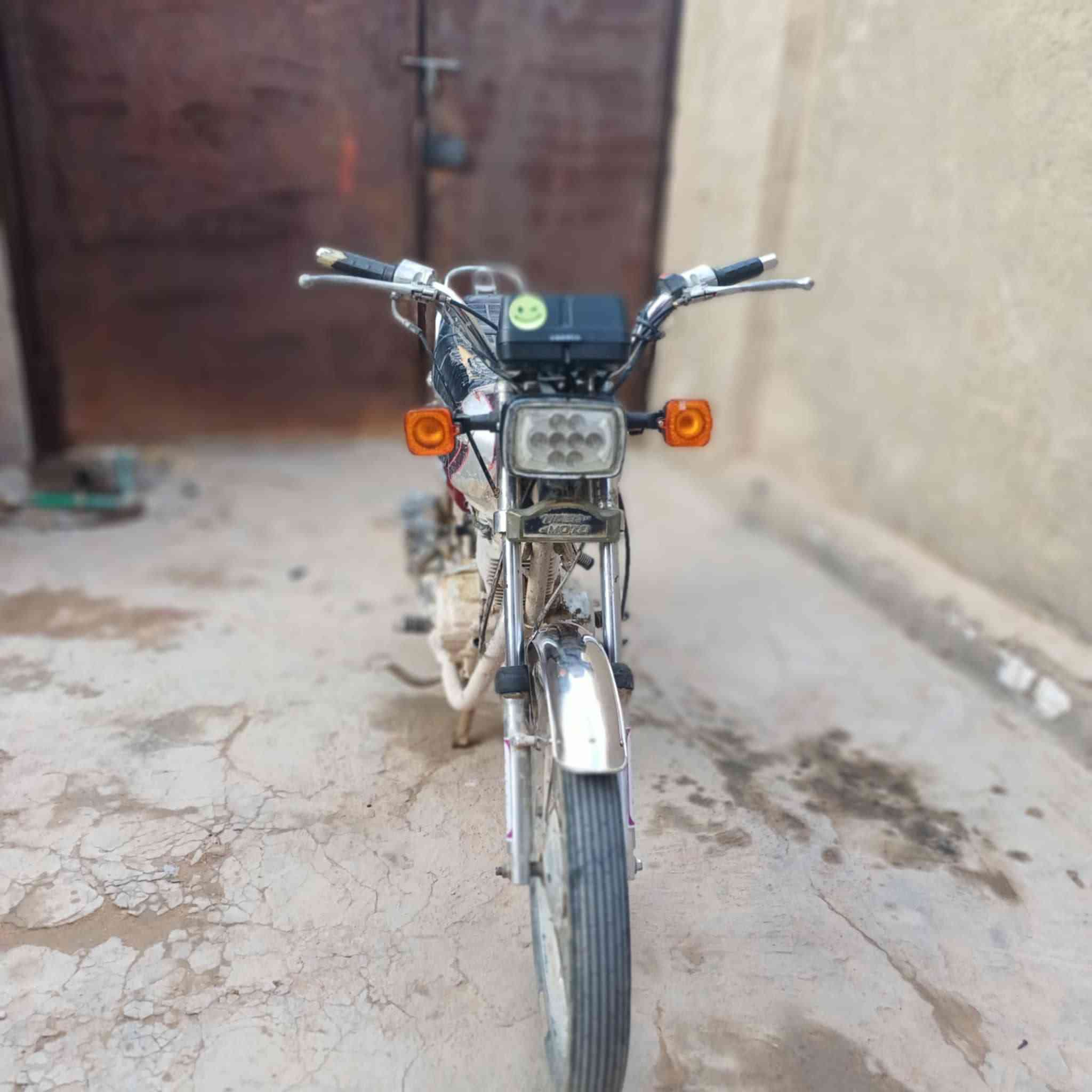 سلام عليكم دراجه تايكر  موديل 2018 اوراق سنساخ مكفوله كهربائيات جدد تواير جدد مكينه قبل سبوع مجفتهه ومبدل كلجات ترايك 120 شرط اريد مراوس بسايبه واطي فرق الي عنده سايبه مراوس يجي خاص واني خادم للطيبين 👍


**إذا كنت صاحب هذا الإعلان وتريد حذفه لأي سبب، رجاءا أرسل رسالة إلى الدعم الفني**